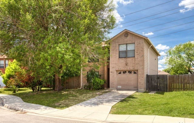 7807 Clipper Pass — photo 1