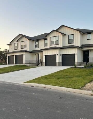 736 Abigail Alley — photo 2