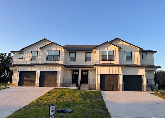 784 Abigail Alley — photo 1