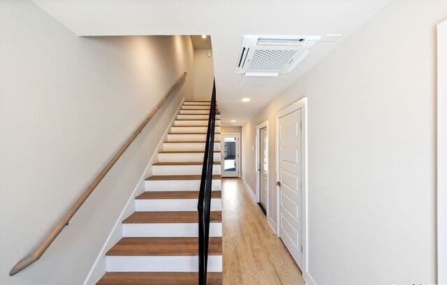 419 Ira Avenue Unit 1101 — photo 3