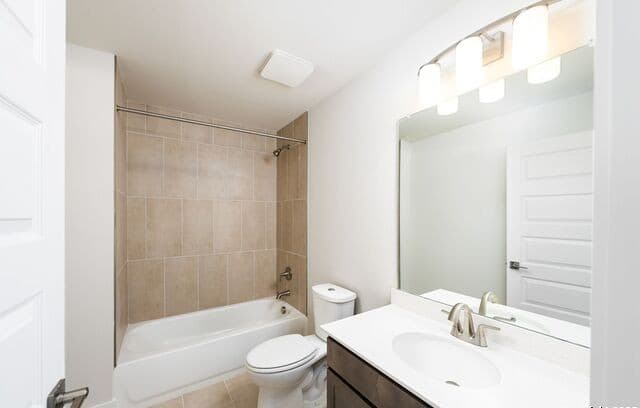 419 Ira Avenue Unit 1102 — photo 5