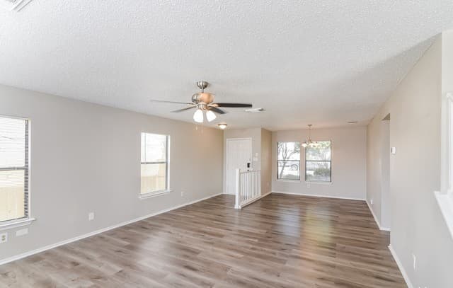 1218 Crossing Oaks — photo 3