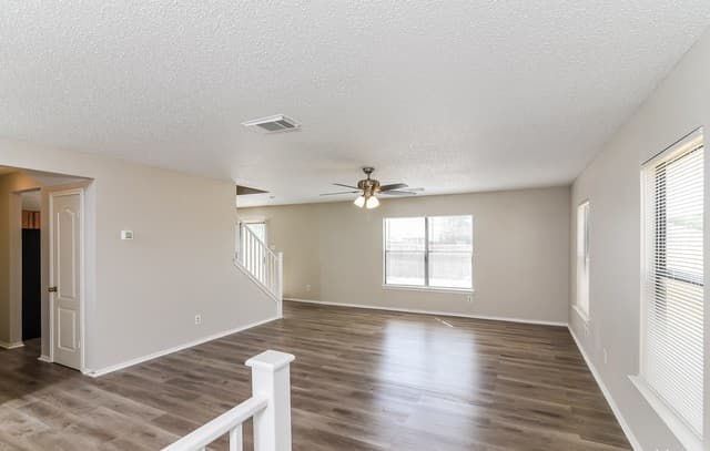 1218 Crossing Oaks — photo 4