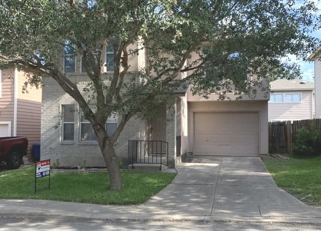 10135 Trailhead Pass