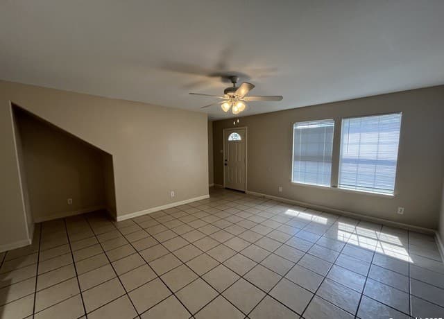 5202 Fountain Lake — photo 2