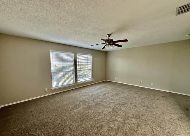 543 Red Quill Nest — photo 3