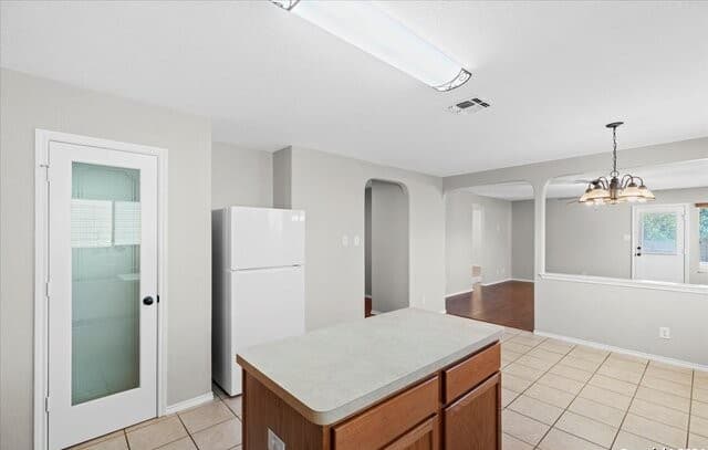 305 Spruce — photo 3