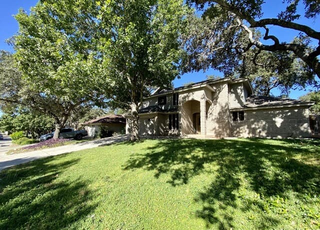 8911 Shady Leaf — photo 3