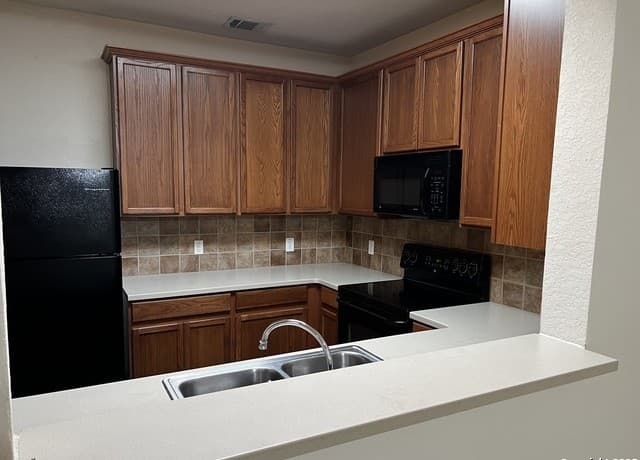 2543 Grayson Circle — photo 5