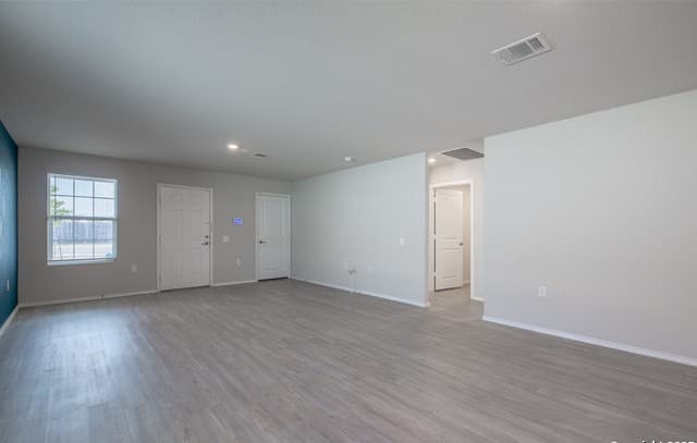 723 Vermilion — photo 5