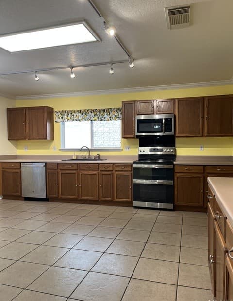 10434 Manor Creek — photo 5