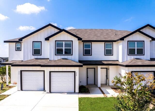 266 Stefan Estate — photo 5