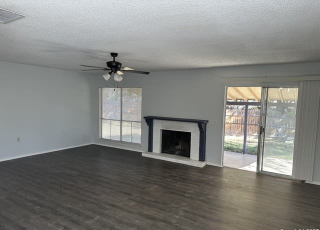 4735 El Vedado St — photo 3