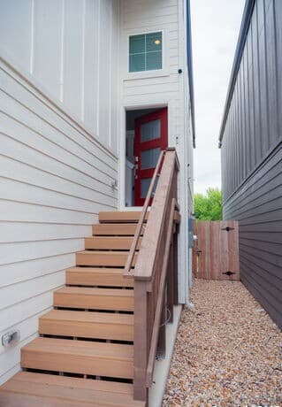 10302 Legacy Hill — photo 3