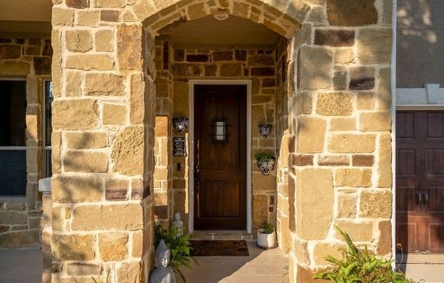 5115 Escudero — photo 4