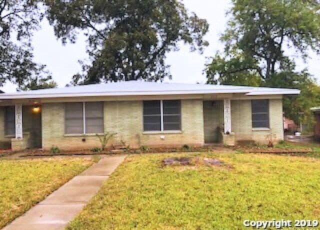 213 Sunnyland Dr — photo 1