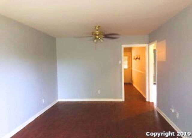 213 Sunnyland Dr — photo 2