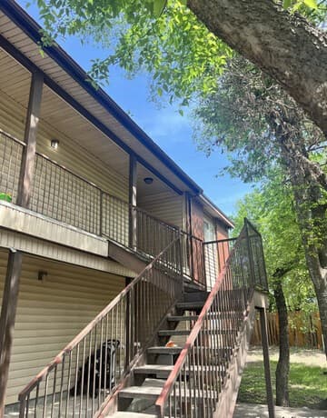 538 Dukeway Dr Unit D — photo 2