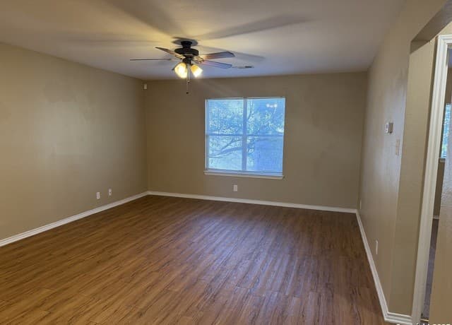 538 Dukeway Dr Unit D — photo 5