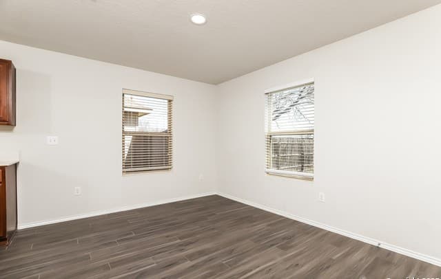 8911 Ashley Wilkes — photo 5