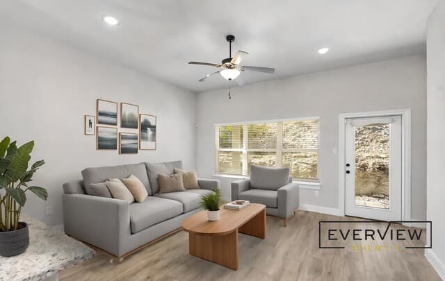 229 High Dr Unit B — photo 3