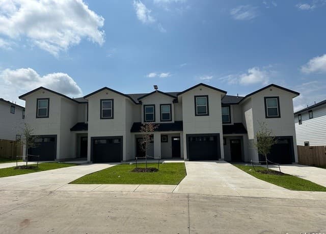 8406 Via Verona Unit 102