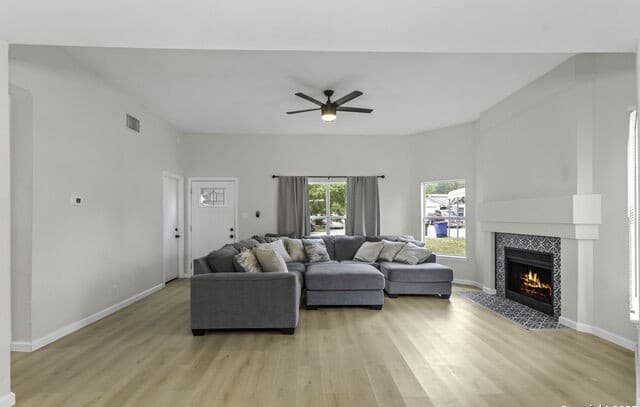 5734 Spring Sun — photo 4