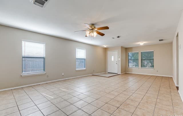 1210 Crossing Oaks — photo 4