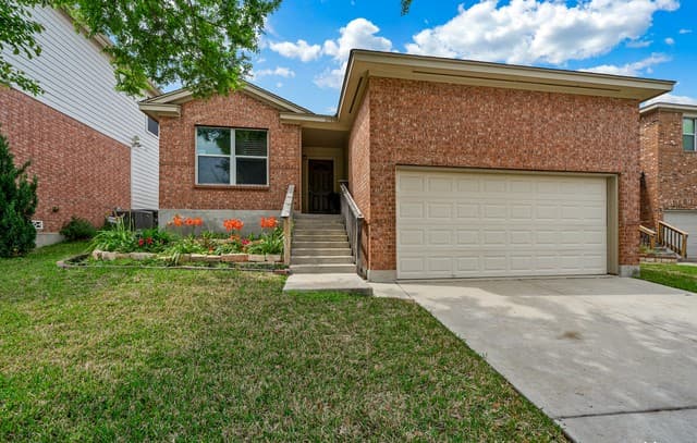 1911 Wormack Way — photo 2