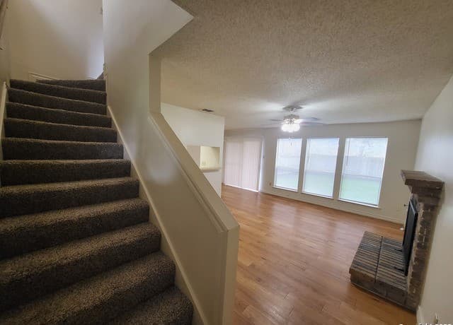 9928 Ardash Ln — photo 1