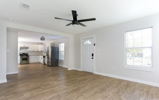 734 W Norwood — photo 3