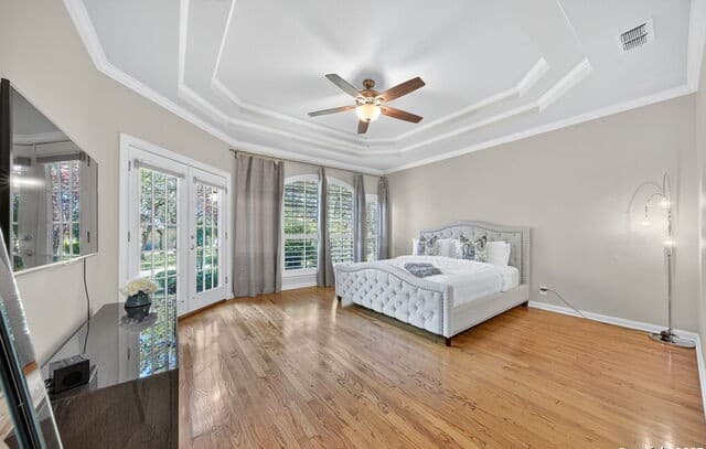 6 Regent Arms — photo 4