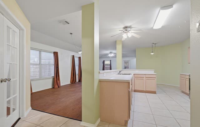 6931 Spring Garden — photo 3