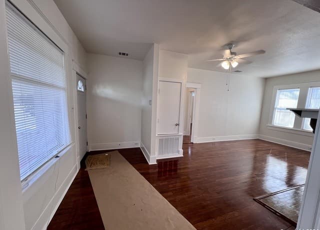 610 Croft Trace Ln — photo 2