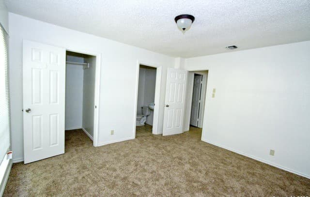 531 Erna — photo 4