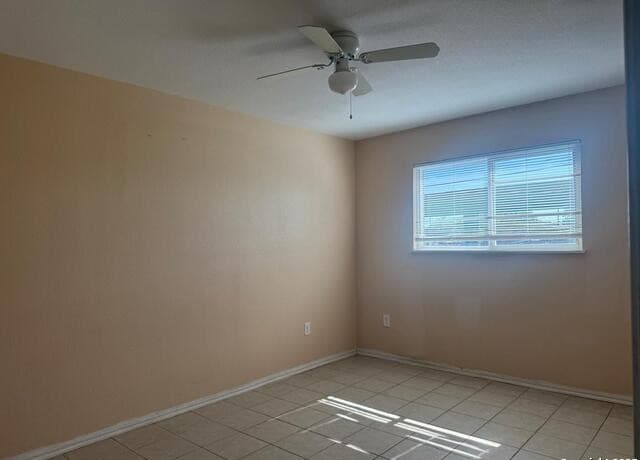2-bedroom rental at 3718 Pleasanton Rd. Unit 2-103 in San Antonio, TX — photo 4
