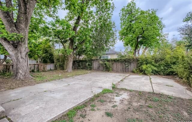 517 Hicks Ave — photo 4