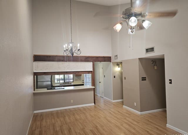 8611 Datapoint Unit 4 — photo 2