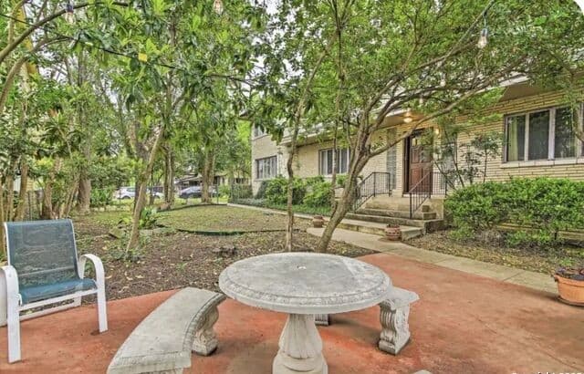 217 Lullwood Unit 3 — photo 2