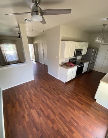 826 Brandon Willow — photo 2