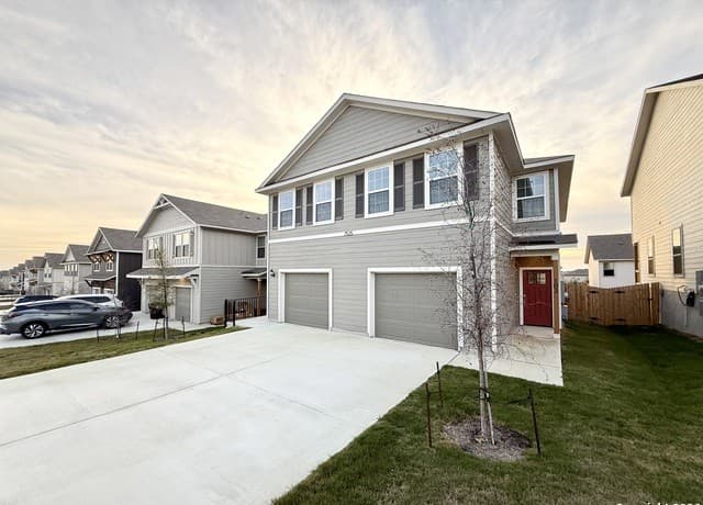 7525 Briarwood Pass Unit 102