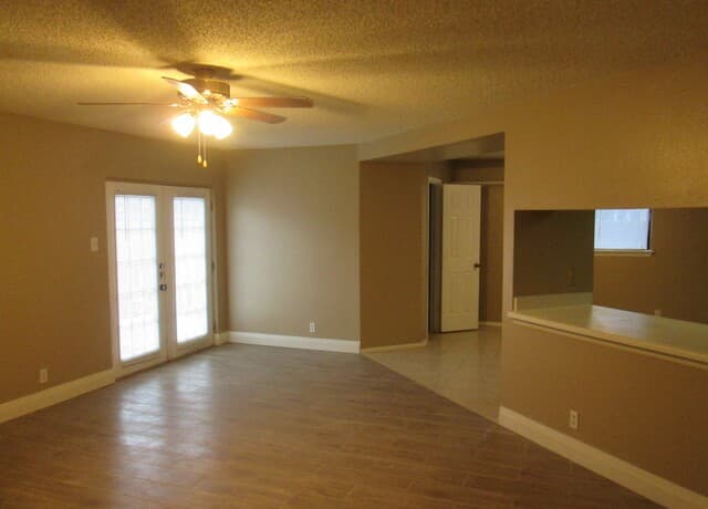 1827 Leander — photo 4