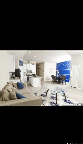 10318 Pinkston — photo 2