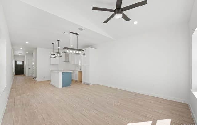 212 Cooper St Unit A — photo 3