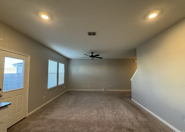 14685 Maple Terrace — photo 2