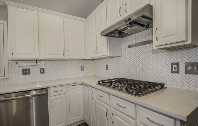 4914 Roan Brook — photo 3