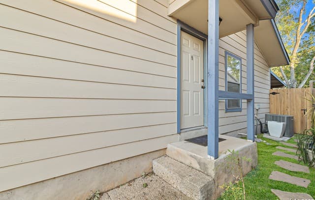 6651 Rambling Trail — photo 4