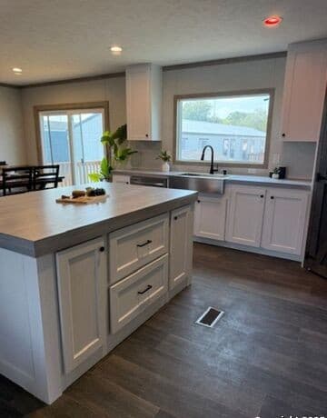 15966 Flores Curve — photo 2