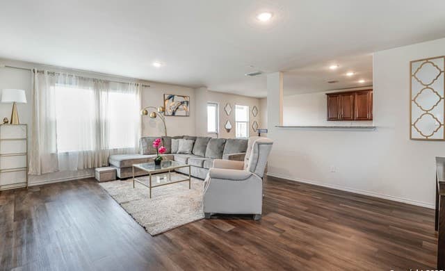 519 Wild Olive — photo 2