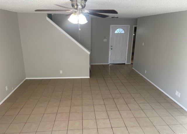 802 Meadow Dale — photo 3